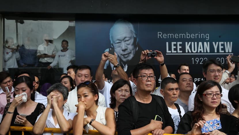 Thousands pay final respects to Mr Lee Kuan Yew