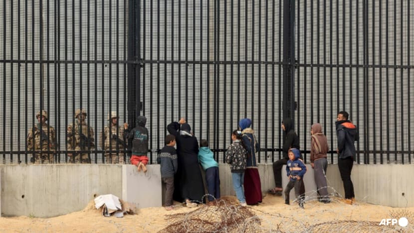 Egyptian soldier killed by Israelis near the Rafah border crossing Egyptian soldier killed by Israelis near the Rafah border crossing