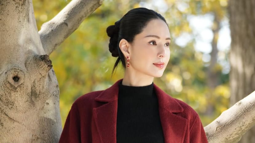 Terlalu awet muda: Pemeran Bibi Lung, 59 tahun, dikira pakai paspor palsu