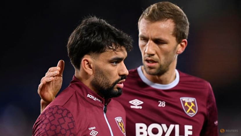 Forest winning penalty a joke, says West Ham's Soucek