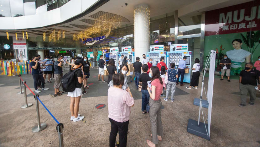 3 people arrested for allegedly using illegal means to redeem more than 160 masks from vending machines