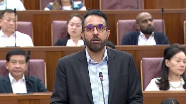 毕丹星：认同部长薪金渐进调整 不同意参照基准算法