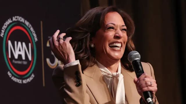 美国前副总统哈里斯：考虑在2028年再次竞选总统