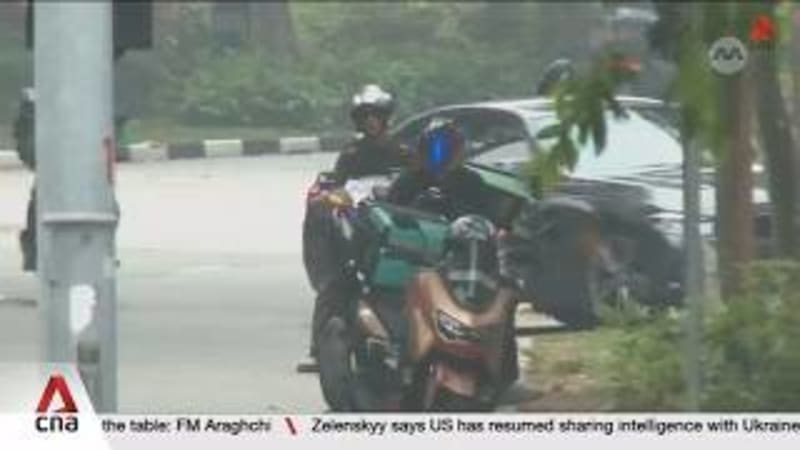 Haze in Singapore: Delivery riders still working amid bad air quality are taking precautions 