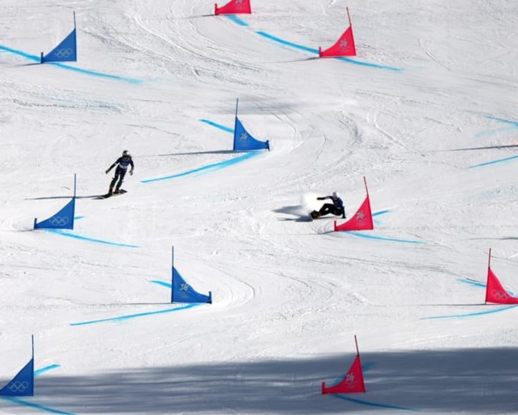 Snowboard-Austria's Karl retains Olympic title in parallel giant slalom
