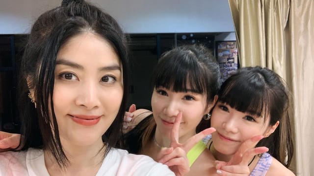 陈慧琳穿低胸装露好身材　网惊：根本不像50岁