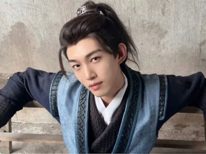 Chinese actor now sells vegetables in his hometown after AI takes over China's short dramas