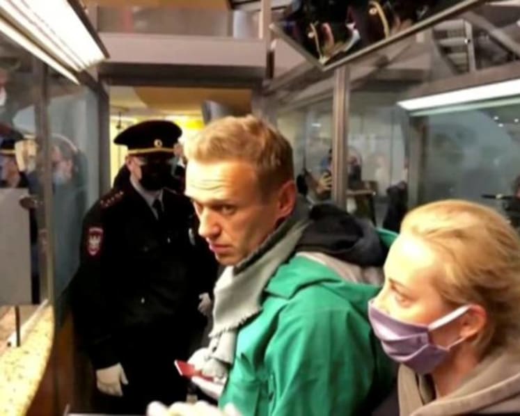Navalny defiant as Russian court rejects his bid for freedom
