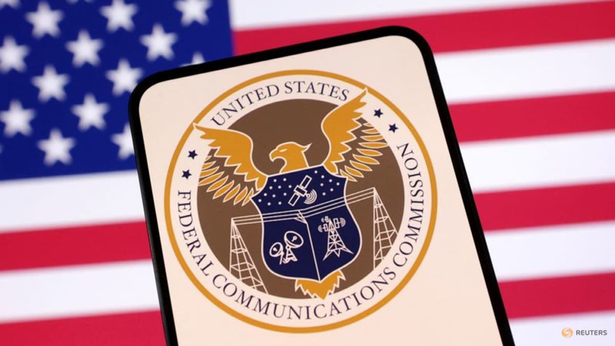 US launches new Chinese tech crackdown, will ban some imports