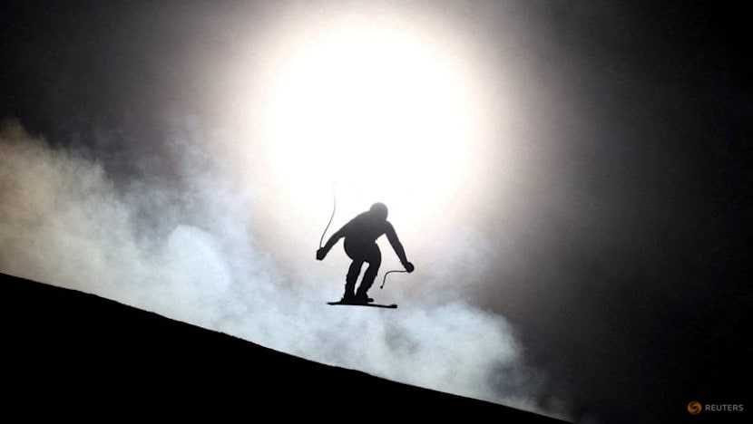 Alpine skiing-Speed merchants jump for joy as Stelvio gets its bite back