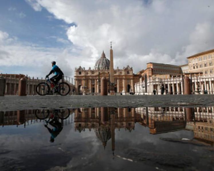 Australian police find no crime in Vatican money transfers