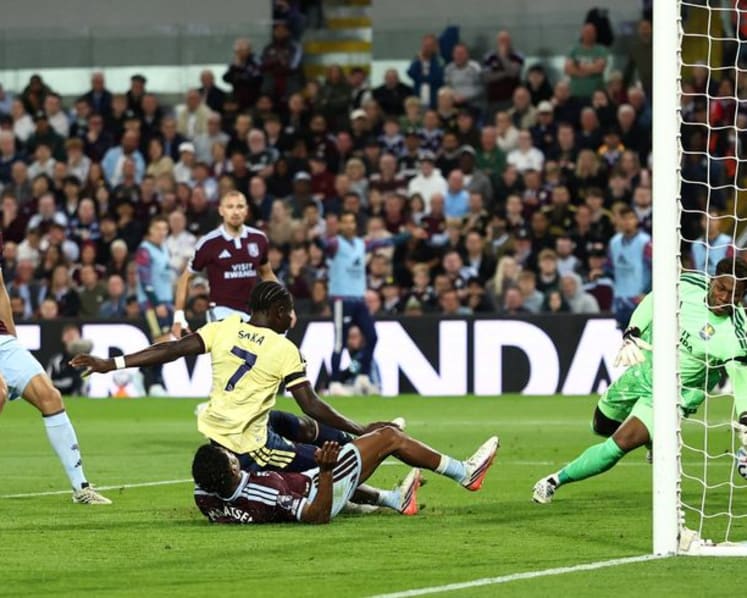Saka earns Arsenal narrow victory at troubled Villa
