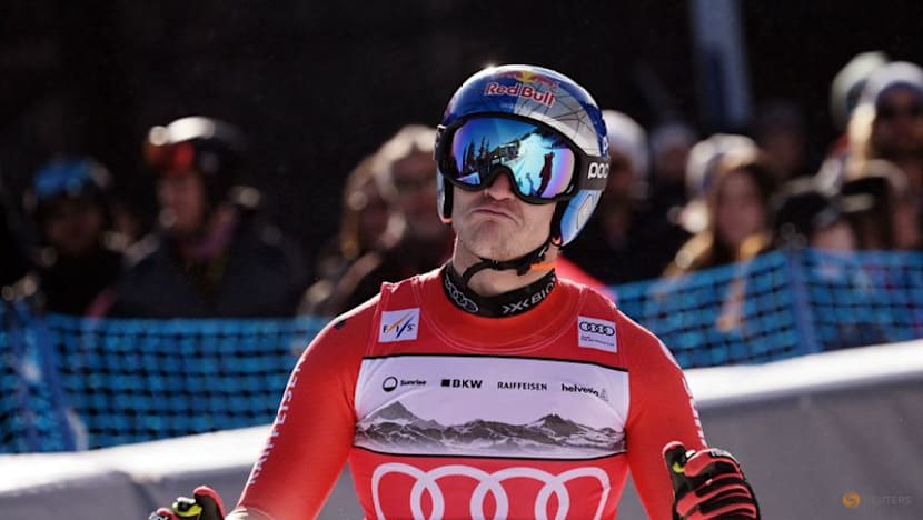 Alpine skiing-Austria the unlikely underdogs in downhill, says coach