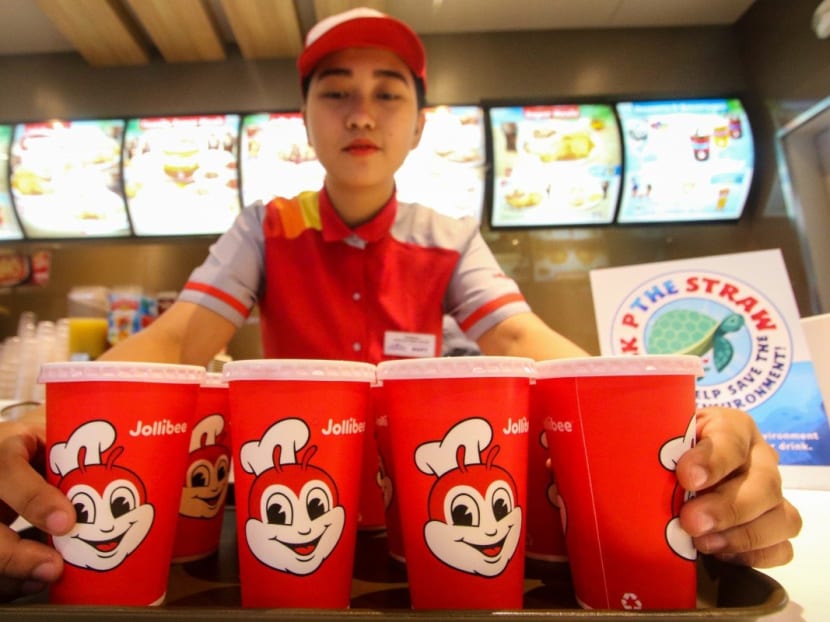 Jollibee has 1,150 outlets in the Philippines, and a bigger share of the Philippine market than its two biggest competitors combined, as well as 234 overseas outlets in 15 territories.