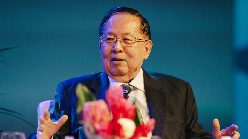 'Civil servants must walk the ground first before making policies'