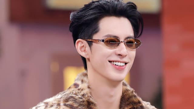 王鹤棣爆下体坏死首露面发声！主动报平安：我的哥们儿很好