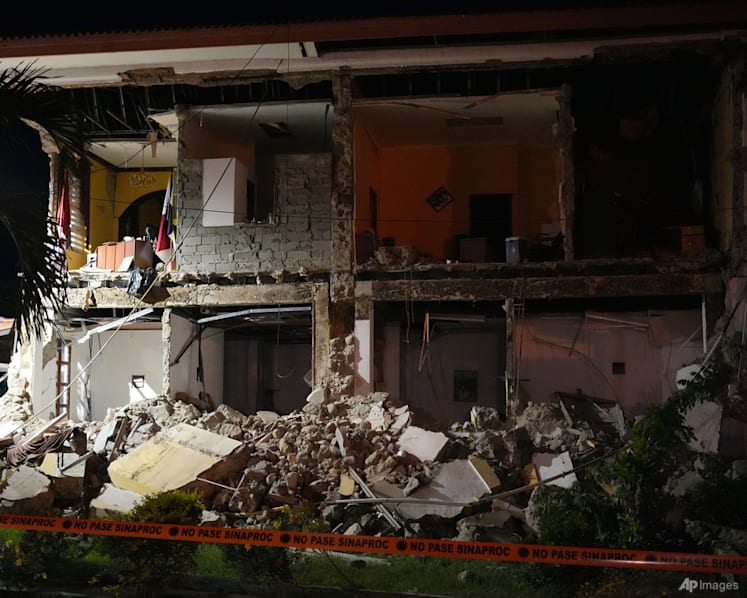 Data Retrival Icon Traumatised Panamanians begin recovery after 7.7-magnitude quake - CNA