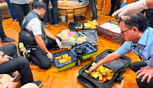 Polisi geledah 12 lokasi dalam tiga kasus dugaan korupsi, temukan uang puluhan miliar dan emas 74kg