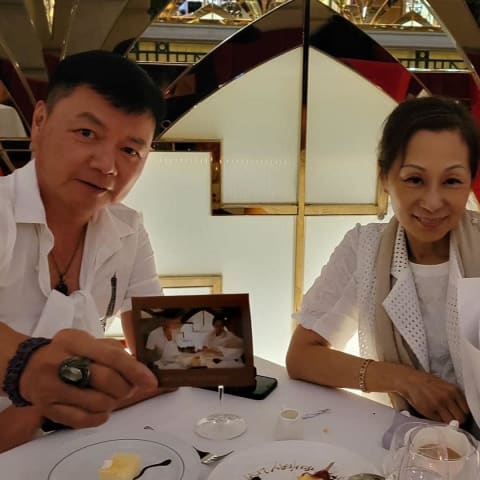 港星艾威千里买粥,跨越半个香港救爱妻换肝!