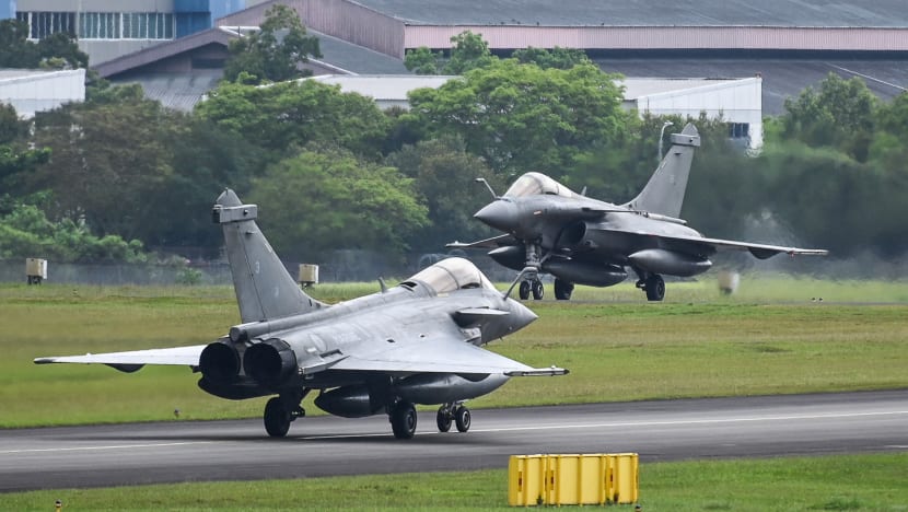 Jet pejuang Tentera Laut Perancis, RSAF adakan latihan dua hala Jet pejuang Tentera Laut Perancis, RSAF adakan latihan dua hala
