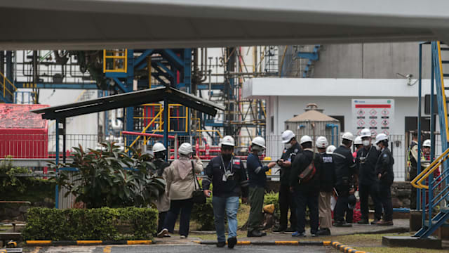 印尼爪哇岛发生硝酸泄露事故 数十人不适入院