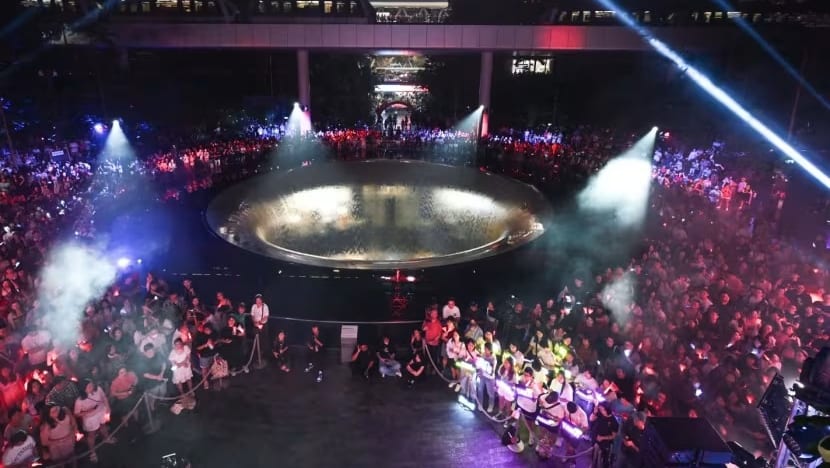 Lebih 1,200 peminat hadiri konsert SG60 Lapangan Terbang Changi