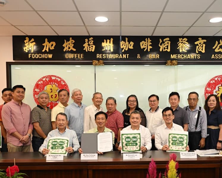 Two coffee shop associations pledge support for 'siu dai' or less sugar in drinks movement