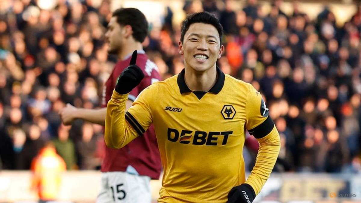 Victory at last for Wolves as they crush West Ham