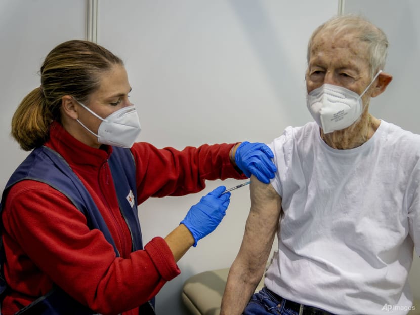 Disease centre urges Germans to cancel or avoid big events Disease centre urges Germans to cancel or avoid big events