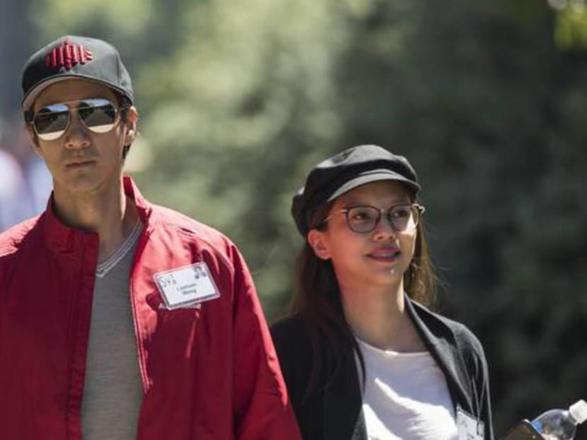 Why Is Leehom Hanging Out With Mark Zuckerberg & Tim Cook?