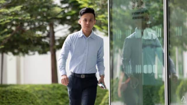 酒驾撞毁交通灯还跟女伴换位逃避责任 男子认罪