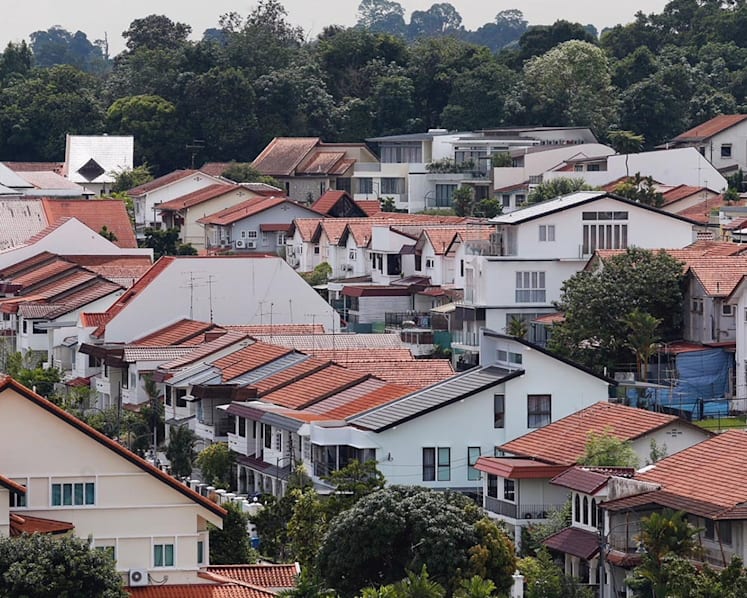 New private home sales in November fall to eight-year low