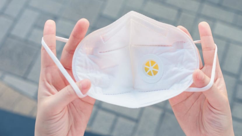 MOH prepared to release stockpile of N95 masks to pharmacies if haze causes shortage MOH prepared to release stockpile of N95 masks to pharmacies if haze causes shortage