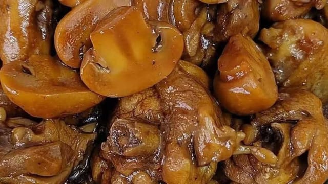 食谱：蘑菇焖鸡