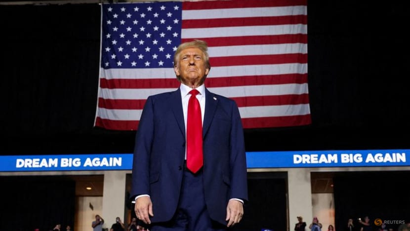 Trump pledges 25% tariffs on Canada and Mexico, deeper tariffs on China Trump pledges 25% tariffs on Canada and Mexico, deeper tariffs on China