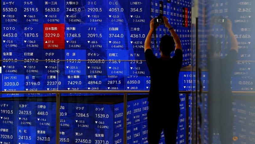 Foreigners turn net sellers of Japanese stocks for 2024 on concerns over yen strength