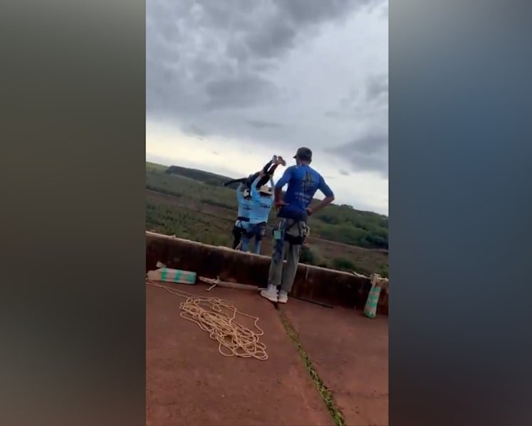 Woman dies after safety cord left off in Brazil rope jump