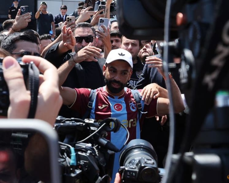 Salah arrives in Turkey ahead of expected move to Trabzonspor