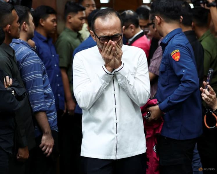 Indonesia court jails ex-CEOs of Pertamina units in major graft case