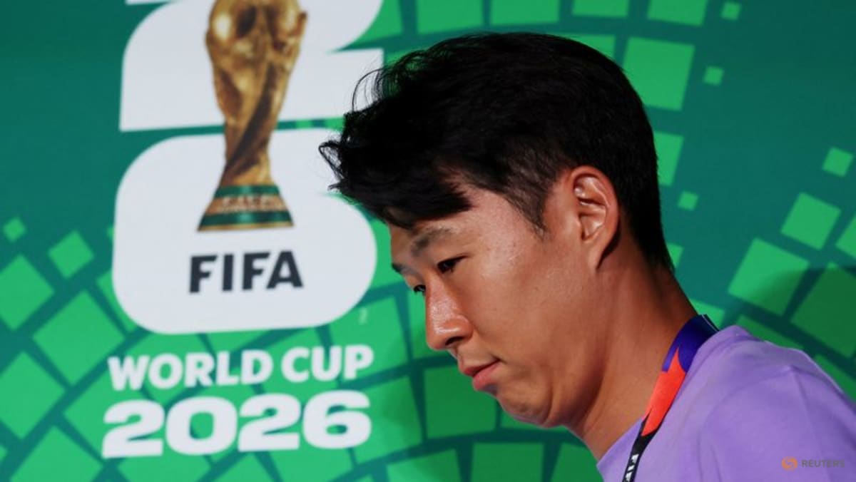 South Korea's Son chases history, Sojka starts for