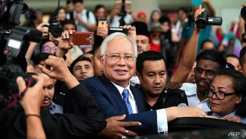 Pihak peguam bela usul batal pertuduhan Najib Razak bagi kes SRC