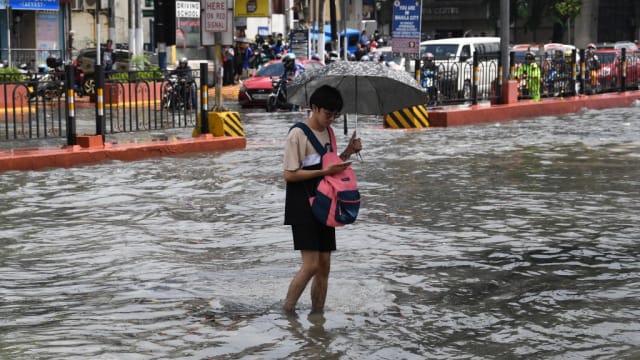 台风苏拉正向台湾挺进 可能与轻台风海葵引发“双台风效应”