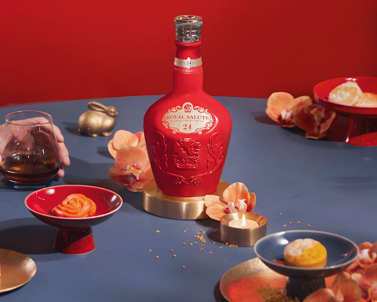 ウイスキー  Salute 24 Year Old Royal Salute launches an Asia-exclusive whisky blend: The 24-Year