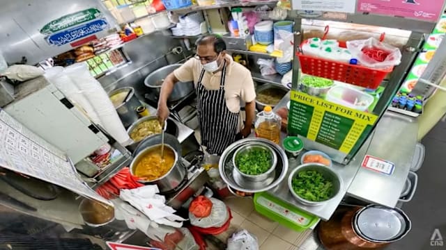 祖孙三代熬煮羊肉汤逾半世纪 香料秘方凭手感拿捏