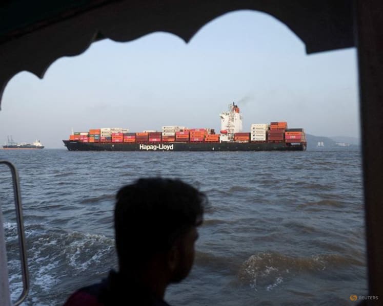 India ask its seafarers not to take Hormuz voyages