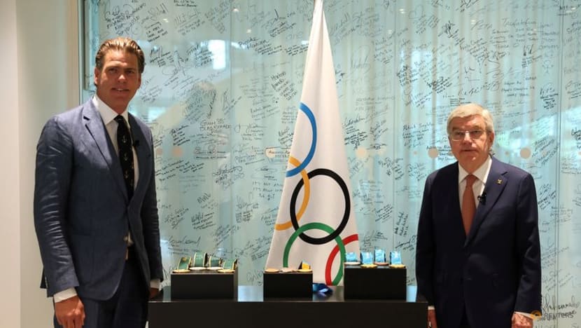 Olympic champion Hall Jr. receives replicas of 10 medals lost in LA fires