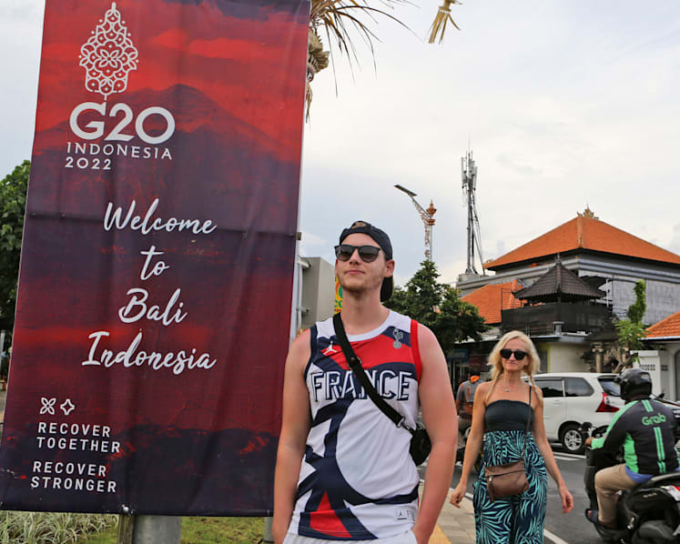 Bali businesses hope G20 summit will boost tourism, as island plays host to world leaders 