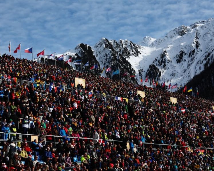 Biathlon-Boe relishes retirement as old foes bring the biathlon drama