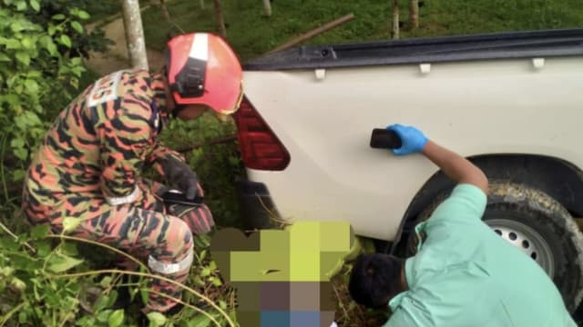 挂空档后下车 四驱车往后滑 马男惨被自己车撞死