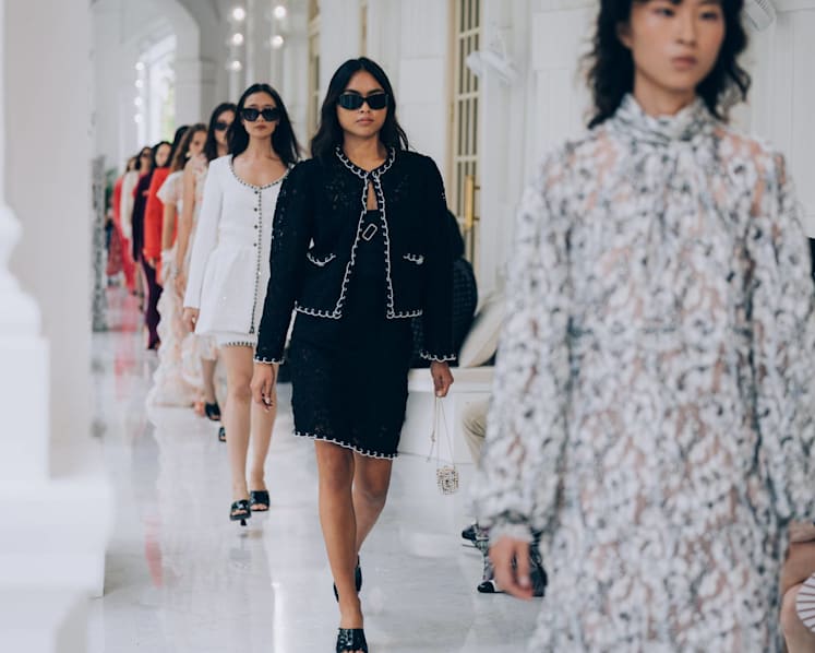 From Lake Como to Raffles Hotel: Chanel’s Cruise 2025/26 show finds a tropical stage in Singapore